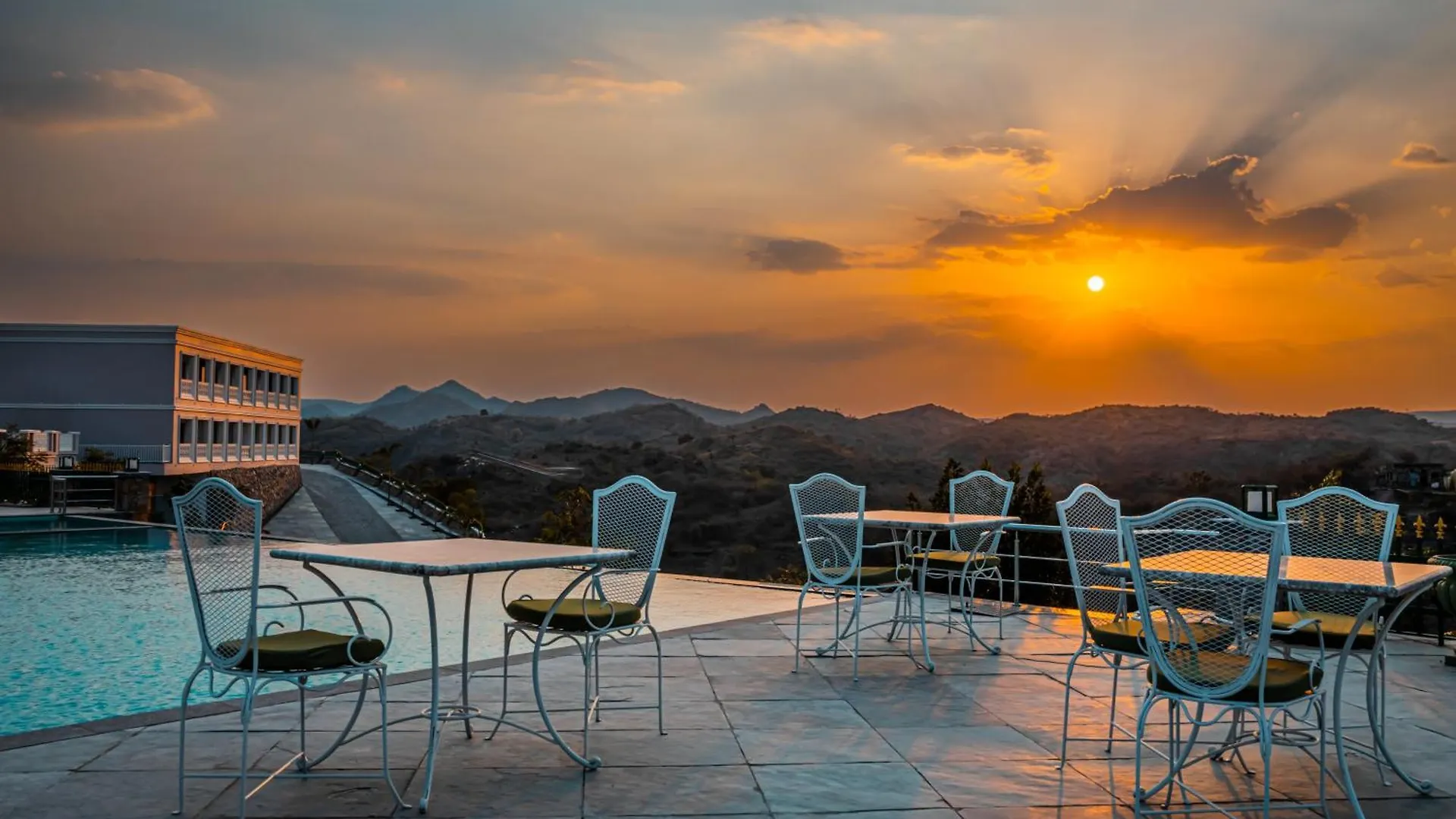 Tree Of Life Vantara Resort & Spa Udaipur India