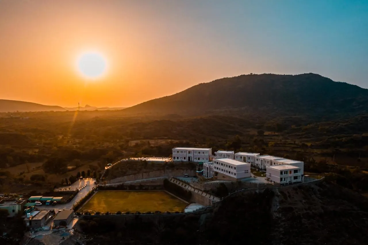 *****  Tree Of Life Vantara Resort & Spa Udaipur India