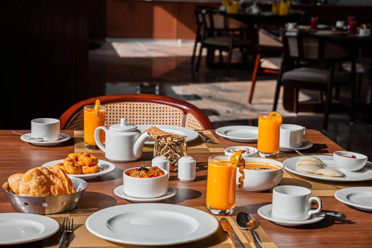 *****  Tree Of Life Vantara Resort & Spa Udaipur India